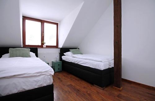 Mokra-Horakov Casa | Penzion u Zajíčku
