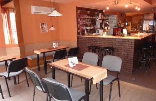Trebic Casa | Penzion Vis a Vis