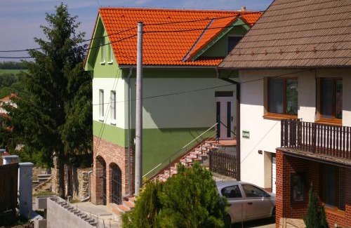 Hlohovec Casa | Penziony Vinařství Rodiny Buriánkovy