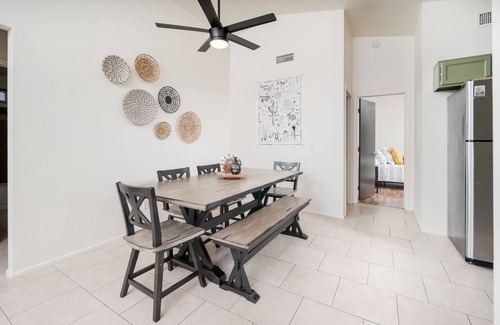 Country Meadows Casa | Peoria Oasis on Golf Course: Pool & Putting Green!