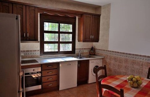 Alora Chalet De Esquí | CASA PEPE Y MARI con piscina