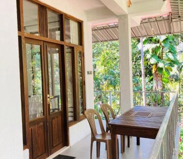 Ella Complejo | Pepper Garden Resort