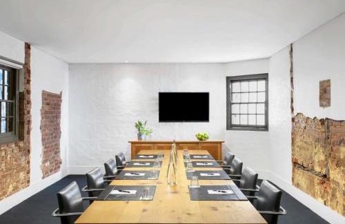 City West Hotel | Peppers Gallery Hotel