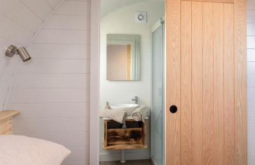 Hagwothingham Cabina | Pepperwood Pods