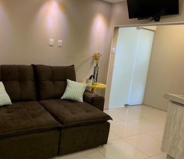 Jales Apartamento | Pequena casa Térrea prox hospital do amor com garagem