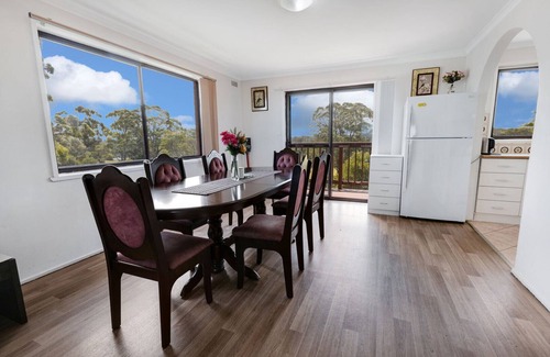 Lakes Entrance Casa | Perched on a slope, this retreat offers views of the ocean in the distance