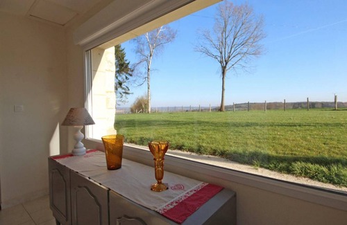 Remalard-en-Perche Cabaña | Casa percherona con jardín, admite mascotas, WiFi, chimenea, cerca de tiendas