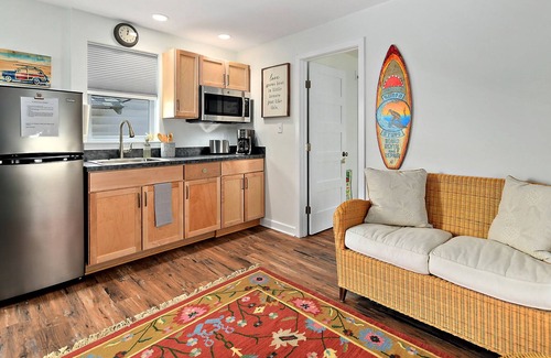 Ocean City Cabaña | Perfect 1 Bedroom Cottage Close to the Famous Ocean City Boardwalk!