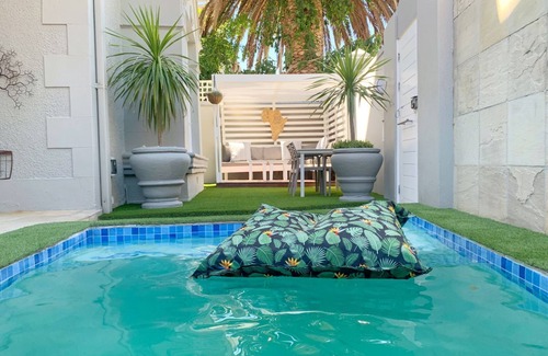 Green Point Villa | Perfect 6 bedroom Green Point Gem