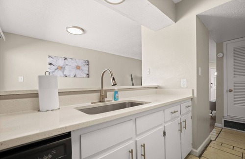 South Manchaca Apartamento | Perfect Austin Escape – 2BR Sleeps 6, Free Parking