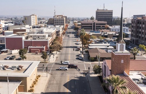 Pumpkin Center Casa | Perfect Bakersfield Getaway Minutes to Downtown!
