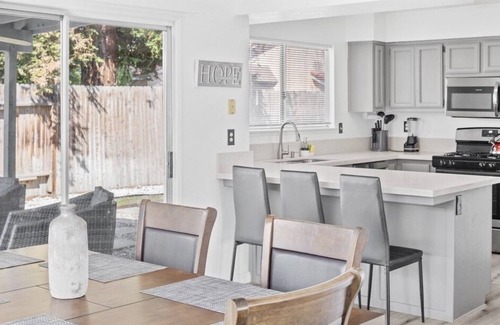 Pumpkin Center Casa | Perfect Bakersfield Getaway Minutes to Downtown!
