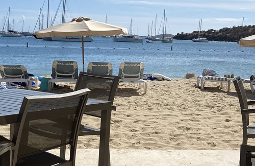 Great Cruz Bay Complejo | Perfect Caribbean escape, pristine white beaches water sports 5 star restaurants