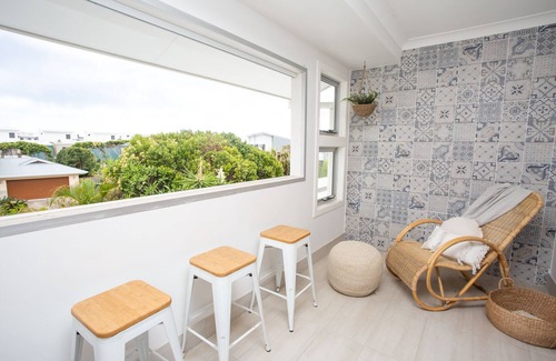 Casuarina Casa | Ubicación perfecta de Casuarina. Hermosa casa con piscina cerca de la playa y tiendas