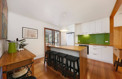 Healesville Casa | Perfect central location, beautifully renovated home with large garden