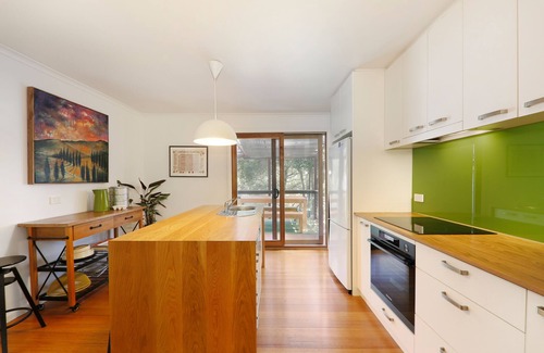 Healesville Casa | Perfect central location, beautifully renovated home with large garden