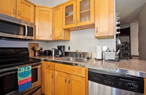 Historic Core Condominio | Perfecto DTLA Loft en primavera y séptimo! ¡31 noches o más!