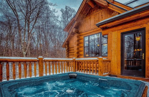 Riviere-Rouge Chalet De Esquí | Chalet Ty Rhuddin - Retiro lujoso de troncos