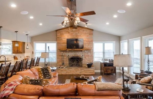 Denton Apartamento | Perfect Family or multi family Getaway!