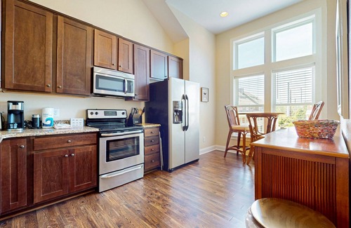 Bermuda Bay Condominio | Perfect Family Getaway with Full Kitchen, Wifi and Community Amenities