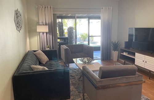 Park East Villa | A 3 minutos del centro de Sarasota, a 15 minutos de la famosa playa de Siesta Key. Muebles nuevos