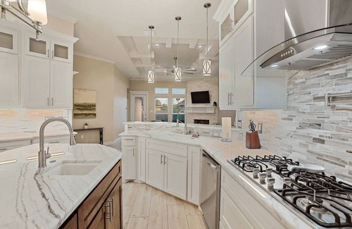 South Side Casa | 303) Perfect for construction companies!