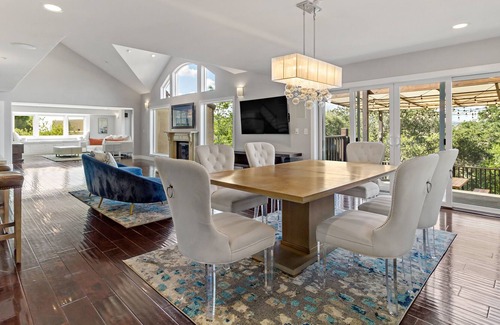 Hayward Villa | Casa de lujo moderna con impresionantes vistas en el corazón de la bahía