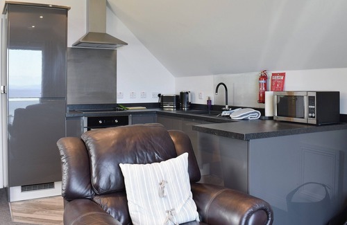 Kilmory Cabaña | Perfect for couples looking to relax and unwind, or equally explore the Isle of Arran.