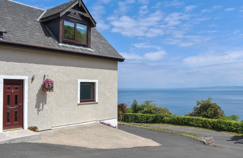 Kilmory Cabaña | Perfect for couples looking to relax and unwind, or equally explore the Isle of Arran.
