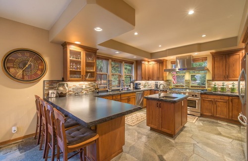 Tahoe Woods Casa | Perfecto para parejas / escapada de grupo. Esta gran casa de diversión de lujo no decepcionará