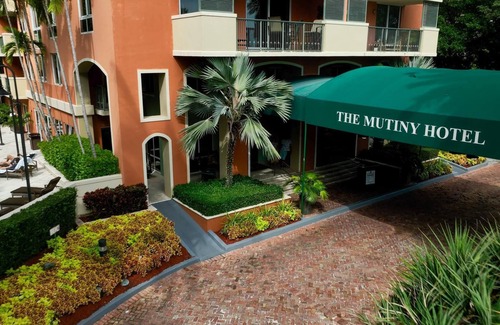Coconut Grove Condominio | Perfect for Families, 2/2 Coconut Grove Condo