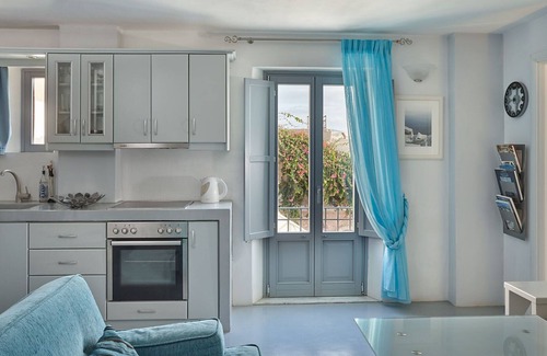 Fira Villa | Perfecto para familias y grupos de amigos. Increíble vistas a la caldera. Piscina privada.