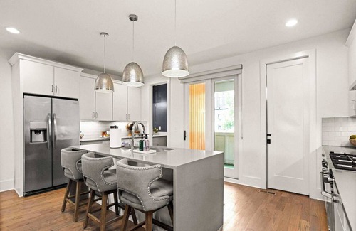 Eighth Avenue Casa | Perfect for Groups 12 Units, Sleeps 144!