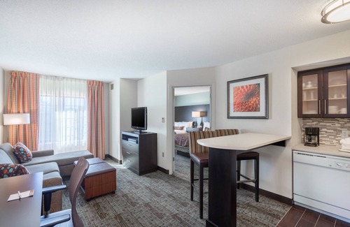Christiana Condominio | Perfect for Groups! | Pool + Gym + Free Breakfast