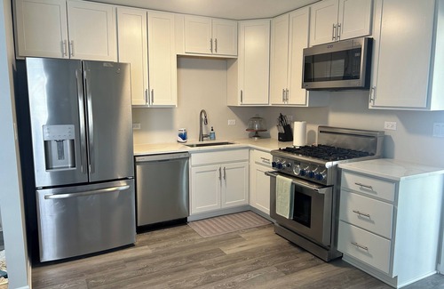 Libertyville Casa | Perfect for Large Families