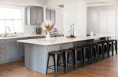Central Oklahoma City Casa | Perfect for Large Groups /Walkable /Plaza