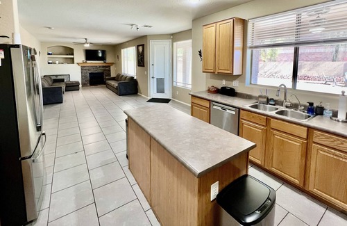 Coldwater Ridge Casa | Perfect for longer stays. Huge backyard! 2700 Sq Ft home