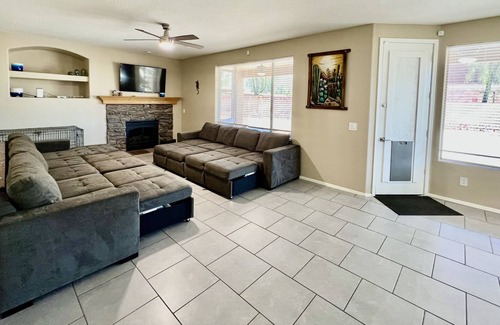 Coldwater Ridge Casa | Perfect for longer stays. Huge backyard! 2700 Sq Ft home