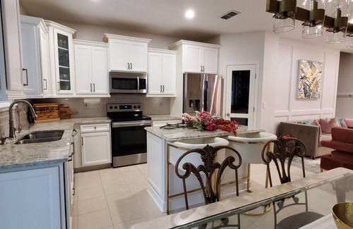 Northside Casa | Perfect for Monthly Stays Townhome 5 Min to Jax International Airport