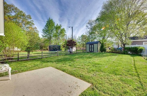 Kernersville Casa | Perfect Getaway, Close 2 Everything! Self Check-in