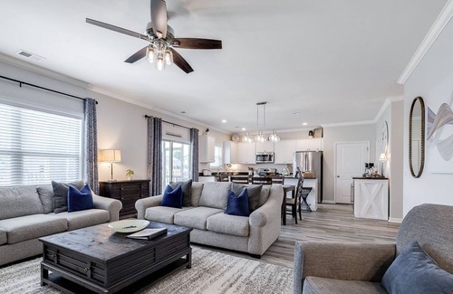 Pooler Casa | Perfect Getaway Close to Downtown Savannah Gulfstream Hyundai Airport