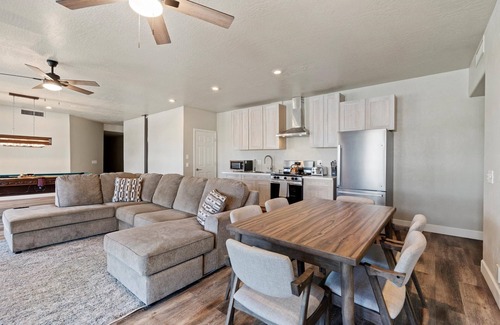 Litchfield Park Casa | Perfect Getaway: Spacious 3- Bed, 2 bath Oasis in Litchfield Park Awaits!