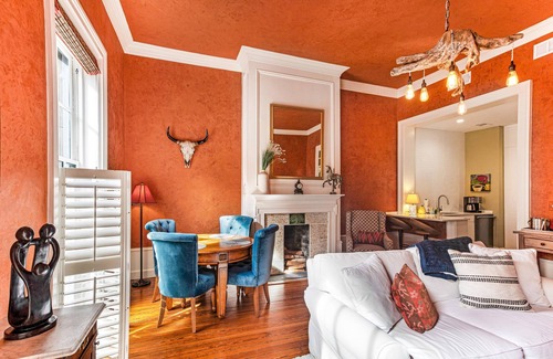 Historic Downtown Savannah Apartamento | Perfect Getaway Walking Distance to Everything w/ Parking by Lucky Savannah