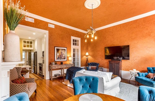 Historic Downtown Savannah Apartamento | Perfect Getaway Walking Distance to Everything w/ Parking by Lucky Savannah