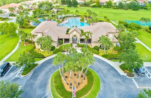 Botanica Lakes Casa | Perfect home away from home. Spacious clean home w/upscale community amities.