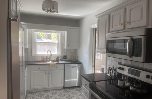 North Kessler Manor Casa | Perfect house that’s located in the heart of Indy!
