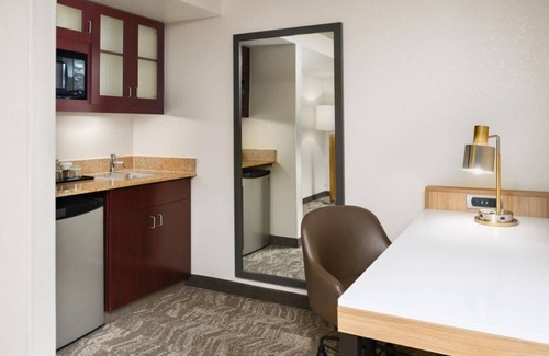 Southeast Houston Casa | Perfect Houston Getaway! 3 Relaxing Units, Close to William P. Hobby Airport!