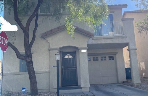 Enterprise Casa | Perfect Las Vegas getaway. 12 minutes to the strip. 2 bedrooms. All amenities