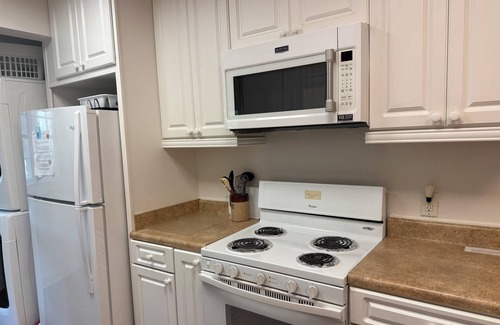 Saint Simons Island Cabaña | Perfect Location to King & Prince and Beach Access