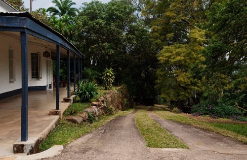 Zomba Casa | Perfect location to give you stunning views and a 5 minute walk to town. .